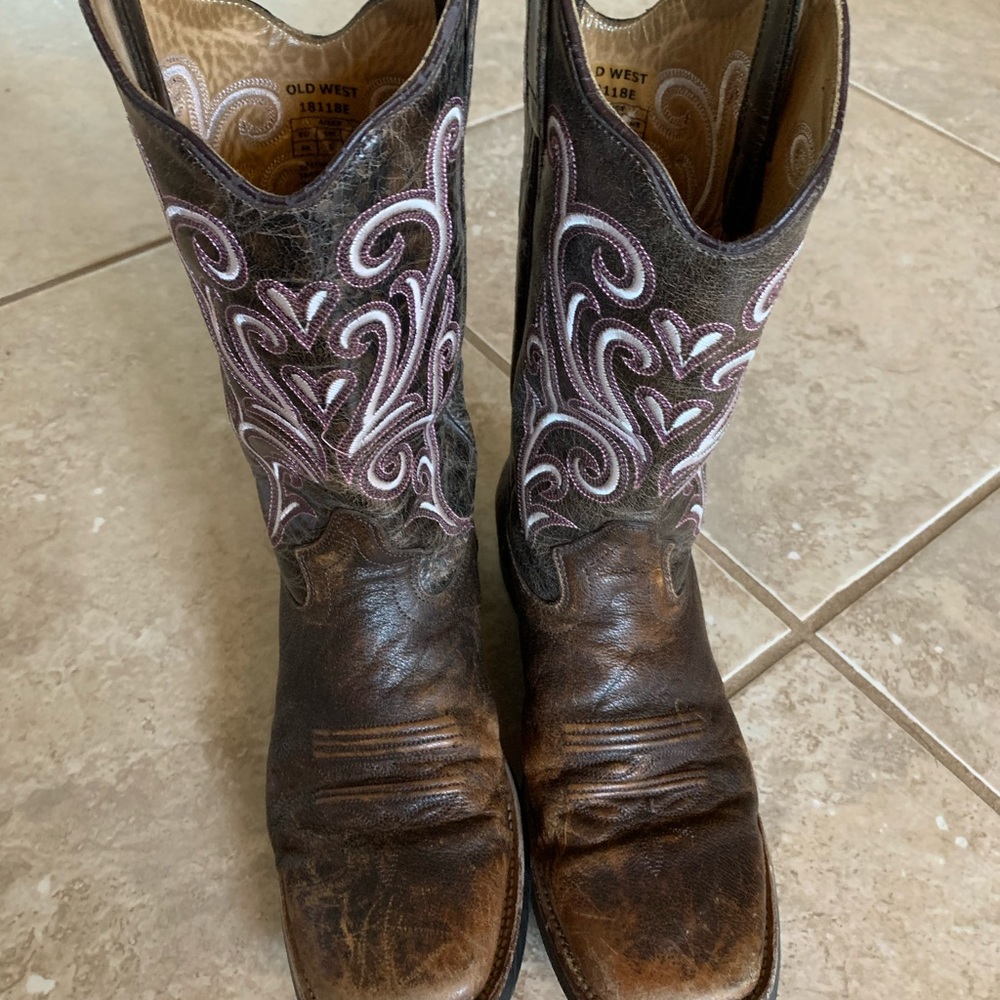 Womens old west boots size 6.5